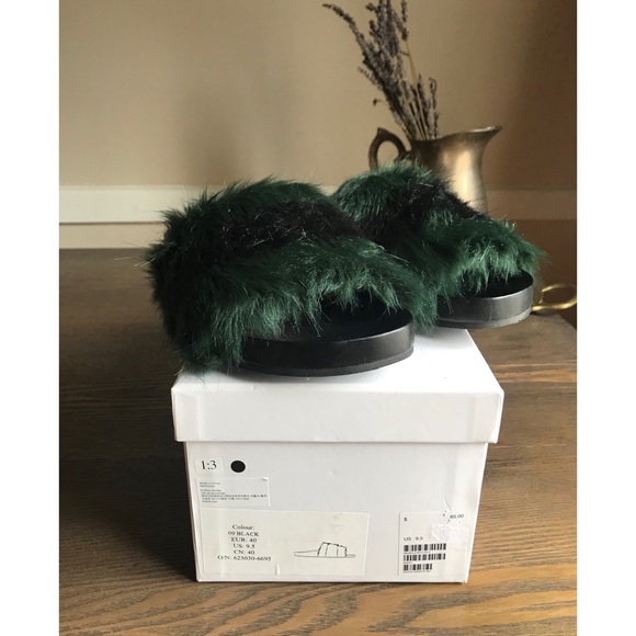 & Other Stories Faux Fur Slippers size 9.5 - Picture 4 of 4